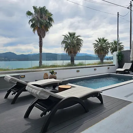 Dimitra's Paradise Villa *