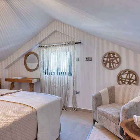 Βίλα Dimitra's Paradise *